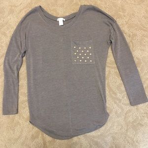 Quarter-length sleeve shirt